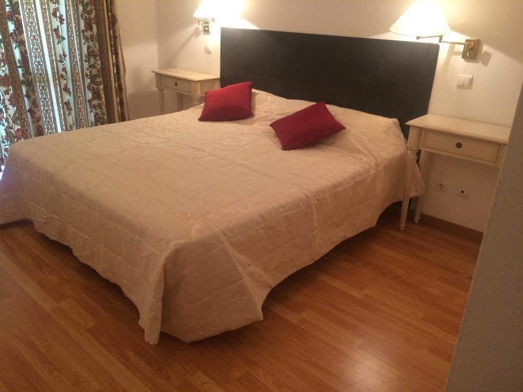 Alto Club Apartments Alvor Esterno foto